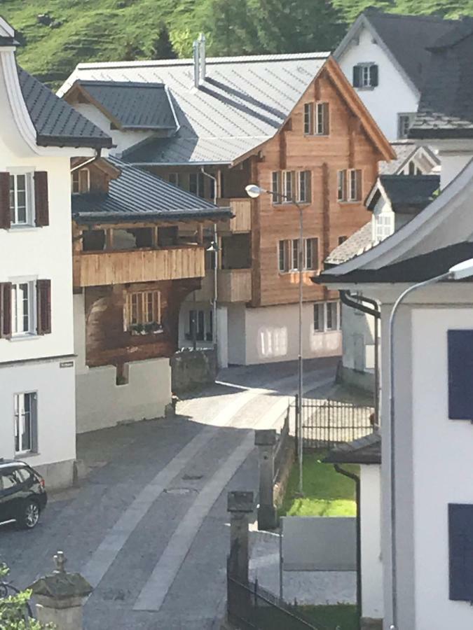 B&B Ursi Андерматт Экстерьер фото